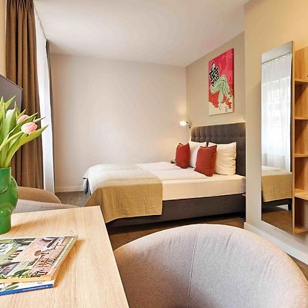Hotel Zur Stadt Mainz In Wuerzburger Innenstadt ภายนอก รูปภาพ
